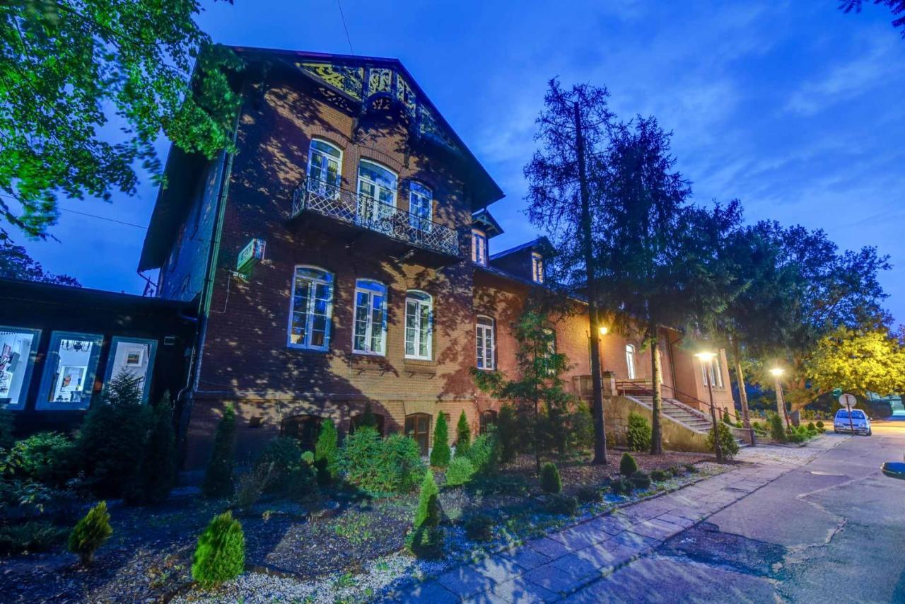 Savoy Bed and Breakfast Spała Buitenkant foto