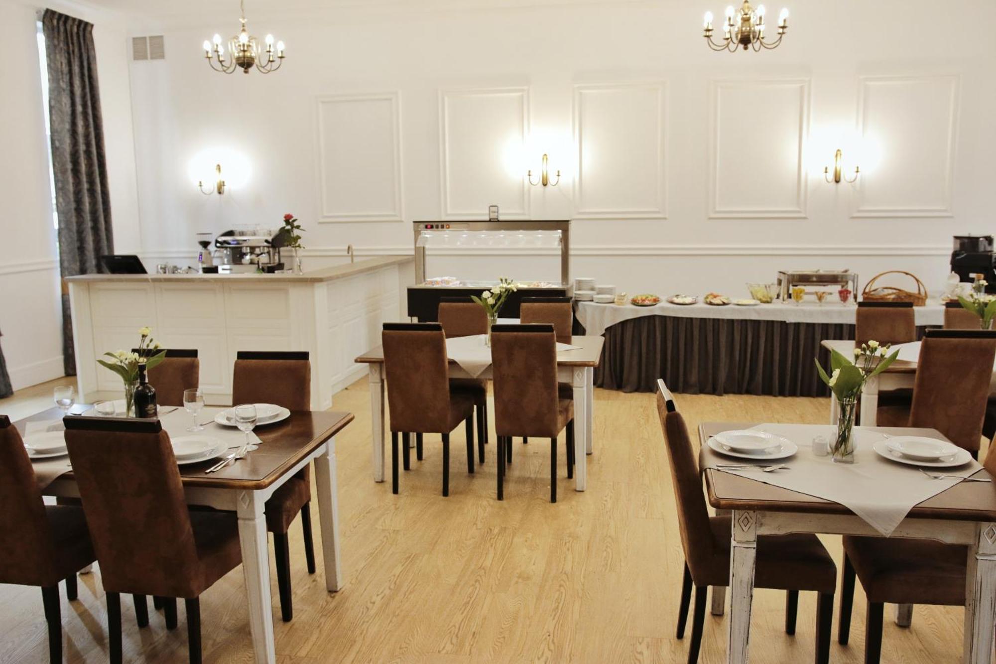 Savoy Bed and Breakfast Spała Buitenkant foto