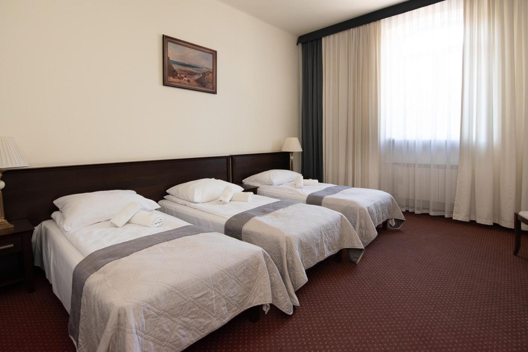 Savoy Bed and Breakfast Spała Buitenkant foto